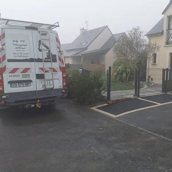 A propos de MGTP enrobé pavés clôture