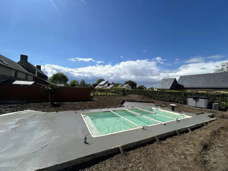 chantier piscine coulage