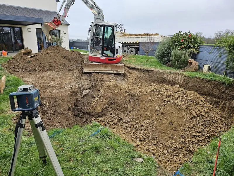 chantier piscine préparation terrain