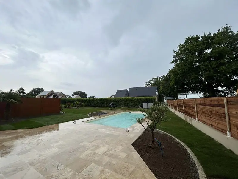 chantier-piscine-termine_optim-min